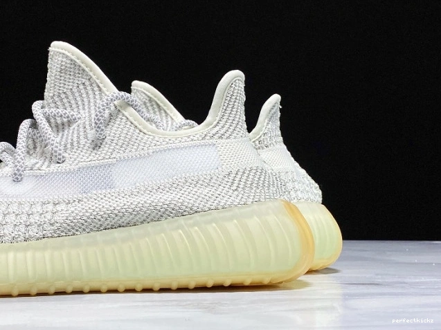 FX4349 Reflective Boost V2 Yeezy 350 Yeshaya Adidas 0803